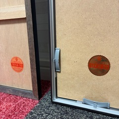 アルミフレーム、木製フレーム　額縁
2つセットの画像