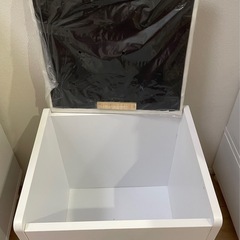 スツール　椅子　収納付きの画像