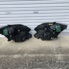 20 ヴェルファイア　純正ヘッドライト　左右セット　　の画像