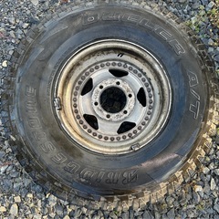 ブリジストン DUELER 32✖️11.50R15LT 113S タイヤホイール 4本セットの画像