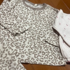 90サイズ パジャマ2着の画像