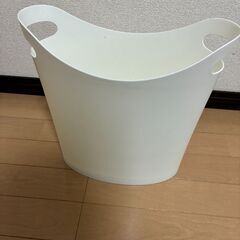 【11/14(金) or 15(土) 引取限定】ニトリ ダストボックス (7L・取手付き)の画像