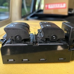 LA600S タント PWウインドウスイッチ 84820-B2440ジャンク扱いの画像
