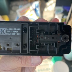 LA600S タント PWウインドウスイッチ 84820-B2440ジャンク扱いの画像