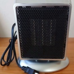 新品　セラミックミニヒーターの画像