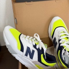 New Balance CM997HDQ 24.5cm ネオンイエローの画像