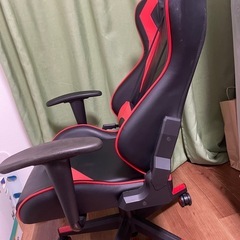 ゲーミングチェアの画像