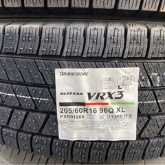【新品】BRIDGESTONE 205/60R16 25年製　冬タイヤ　4本セットの画像
