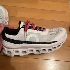 On Cloud monsterの画像