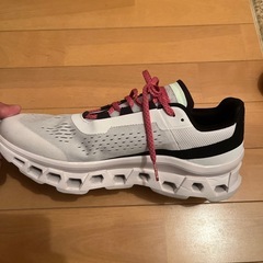 On Cloud monsterの画像