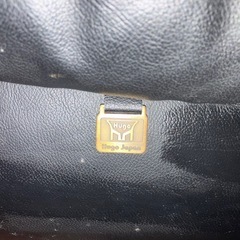 黒色3人がけソファの画像