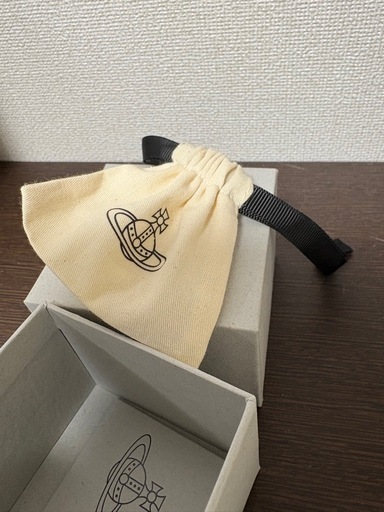 Vivienne Westwood ピンクペンダントネックレス