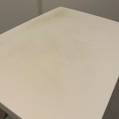 キッズ用スツールとテーブルセットの画像