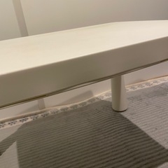 キッズ用スツールとテーブルセットの画像