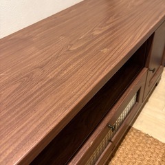 テレビ台の画像