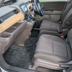 福岡発,10万円値引き可！29年式フリードハイブリッド,ホンダセンシング,ローン可,車検R8年7月,両側電動,大阪南港2.9万円,東京有明港3.9万円の画像