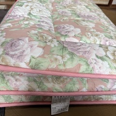 美品　花柄羊毛混敷ふとんの画像