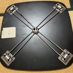 折りたたみテーブルの画像