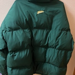 アスレチックス ダウンジャケットの画像