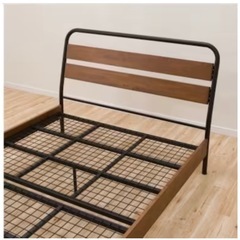 ニトリ セミダブル　ベッドフレームの画像