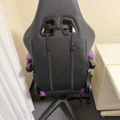 ゲーミングチェアの画像