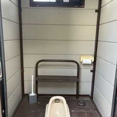 仮設トイレ　鉄骨の画像