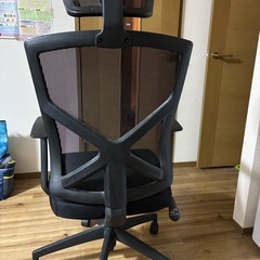💻【美品】ニトリ ワークチェア 
コルテス (CORTEZ) ヘッドレスト付 メッシュチェア の画像