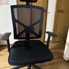 💻【美品】ニトリ ワークチェア 
コルテス (CORTEZ) ヘッドレスト付 メッシュチェア の画像