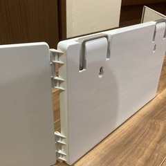 三面鏡（壁掛け可能）の画像