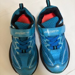 瞬足スニーカー19.0cm中古品の画像