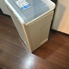 たっぷり収納ケース 66Lの画像