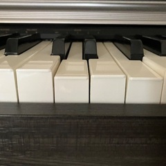 電子ピアノの画像