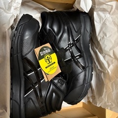 asics
作業用靴の画像