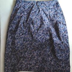 Anifur ベロア？ 膝丈スカート ダークネイビー 蔦花柄 膝丈 サイズMの画像