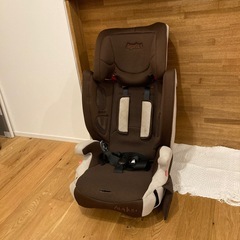 アプリカ　　チャイルドシートの画像