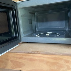 小型冷蔵庫+電子レンジの画像