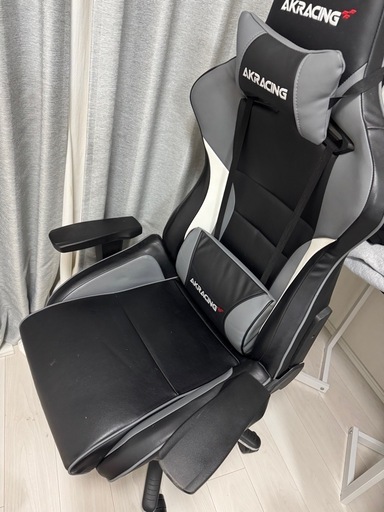 AKracingゲーミングチェア