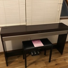 YAMAHA YDP-S31  電子ピアノ 2010年製 椅子と取扱説明書付きの画像