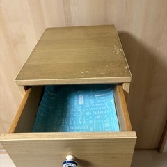 木製7段キャビネットの画像