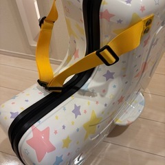 ノリッコ　キャリーケース　子供が乗れるの画像