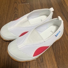 【新品】教育シューズ 19.5cmの画像