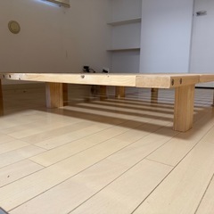 LOWYA ベットフレームの画像