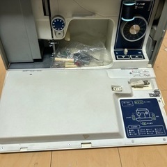 電子ミシンの画像