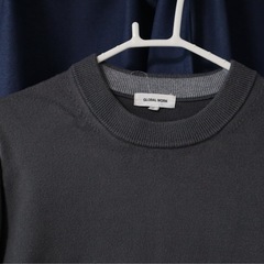 グローバルワーク　ニット　濃いグレー　メンズの画像