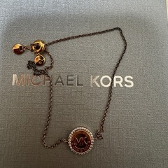 マイケルコースブレスレットの画像