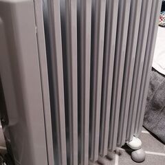 De'Longhi デロンギ オイルヒーター RHJ35M1015-LGの画像