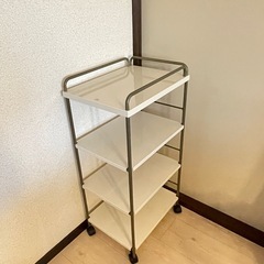 現地お引渡し / ブルーノ 4段マルチワゴン キャスター付　アイボリー×アンティークゴールドの画像