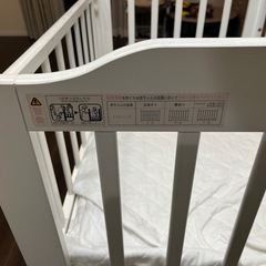 ベビーベッドの画像