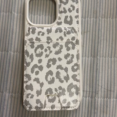 iPhone 13proけーすケースの画像