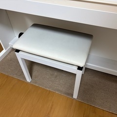 Roland RP501R 電子ピアノの画像